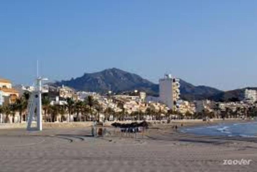 A 1 Minuto De La Playa Del Campello Apartment Exterior foto