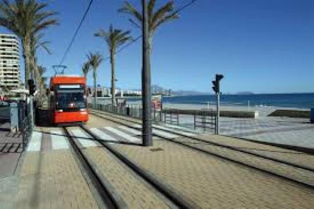 A 1 Minuto De La Playa Del Campello Apartment Exterior foto