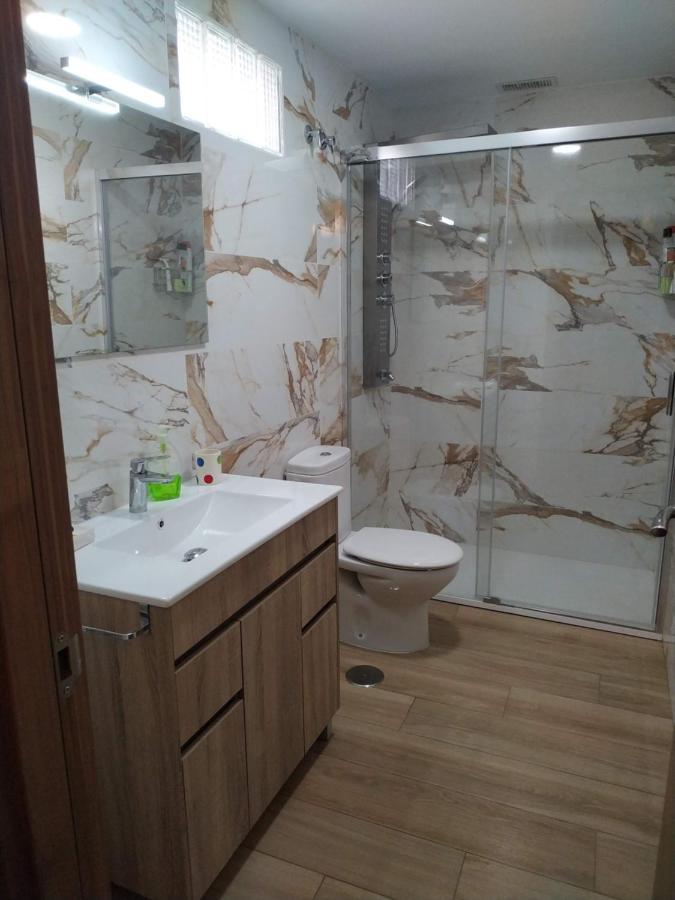 A 1 Minuto De La Playa Del Campello Apartment Exterior foto