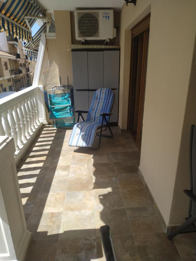 A 1 Minuto De La Playa Del Campello Apartment Exterior foto